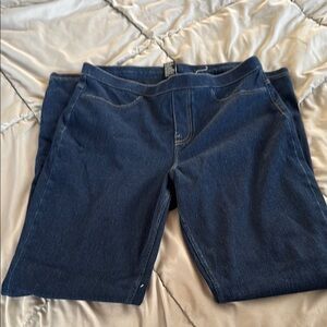 NWOT Hue Blue Denim jeggings (leggings that look like jeans) Size Medium